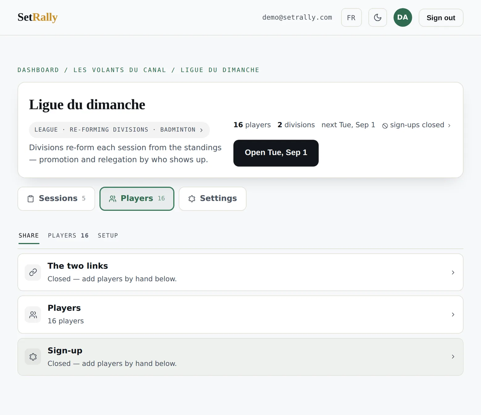 The sign-ups tab: fee, spots, opening
